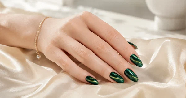 How to Do Cat Eye Nails at Home (Easy Magnetic Nail Art)