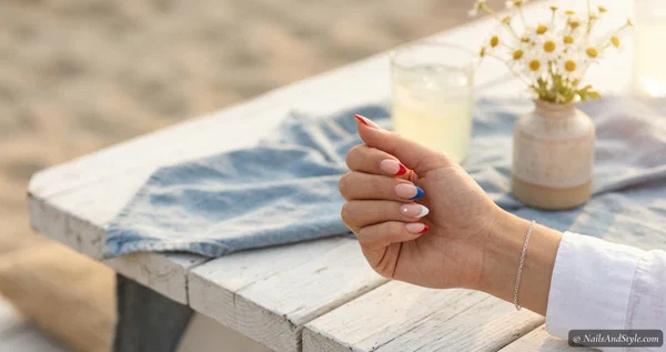 27 Labor Day Nail Ideas to Celebrate the Long Weekend