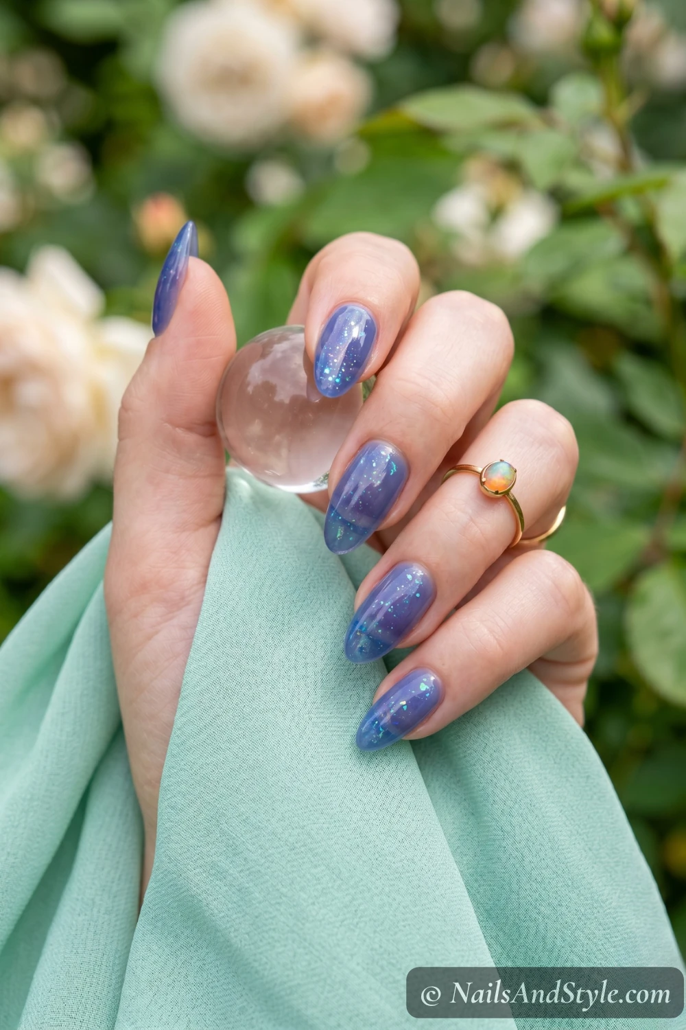 Translucent blueberry jelly nails