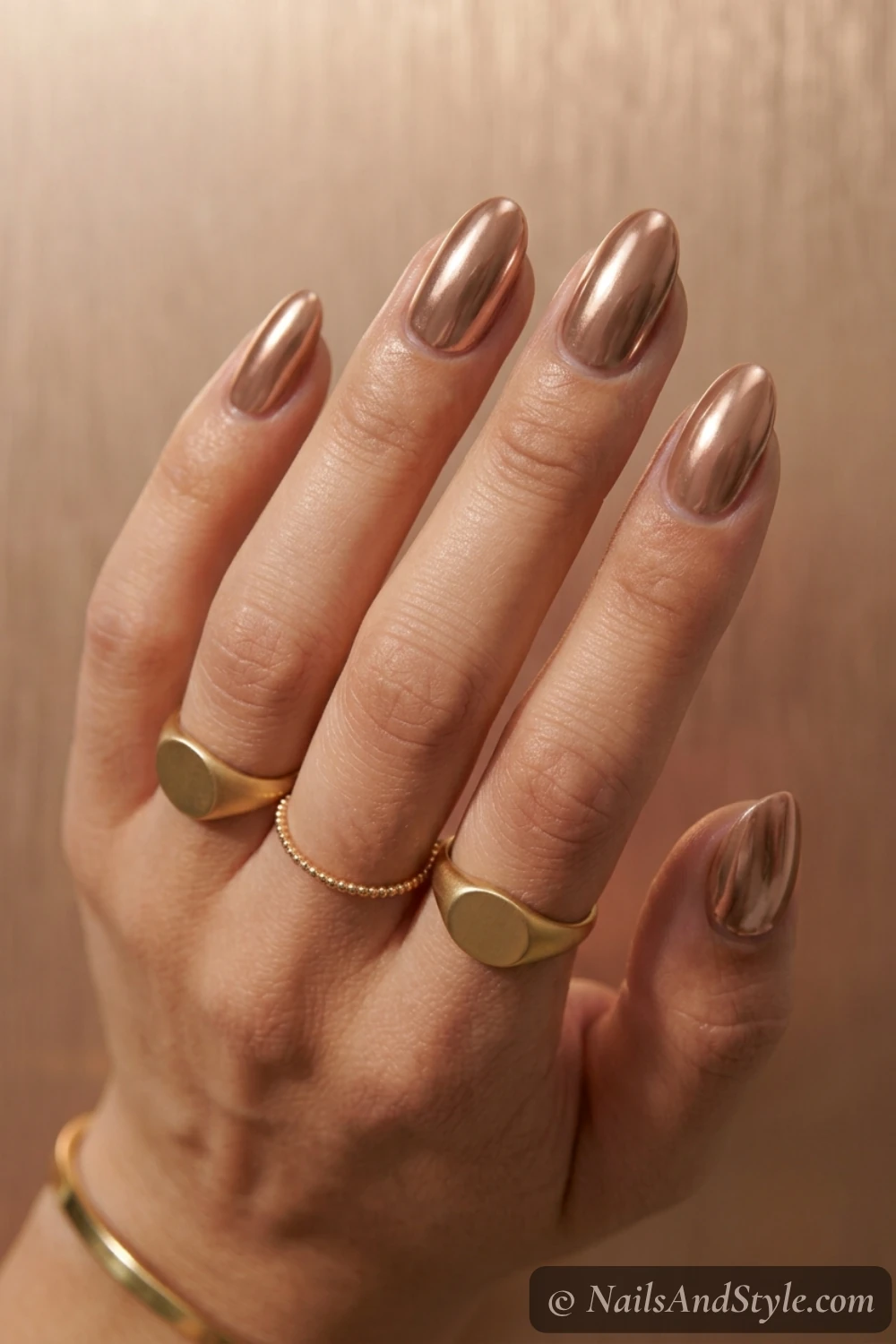 Bronze chrome nails