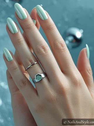 Fresh Green Nail Art to Try