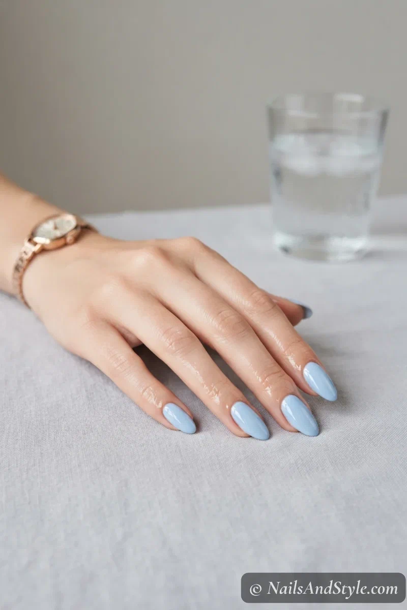 Hand drying with painted nails before any water contact