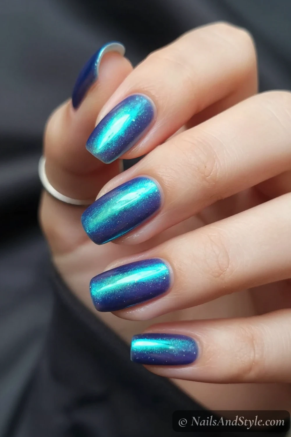 Aurora blue chrome nails shifting colors