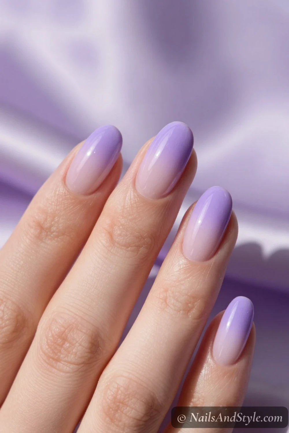 Soft lavender ombre nails