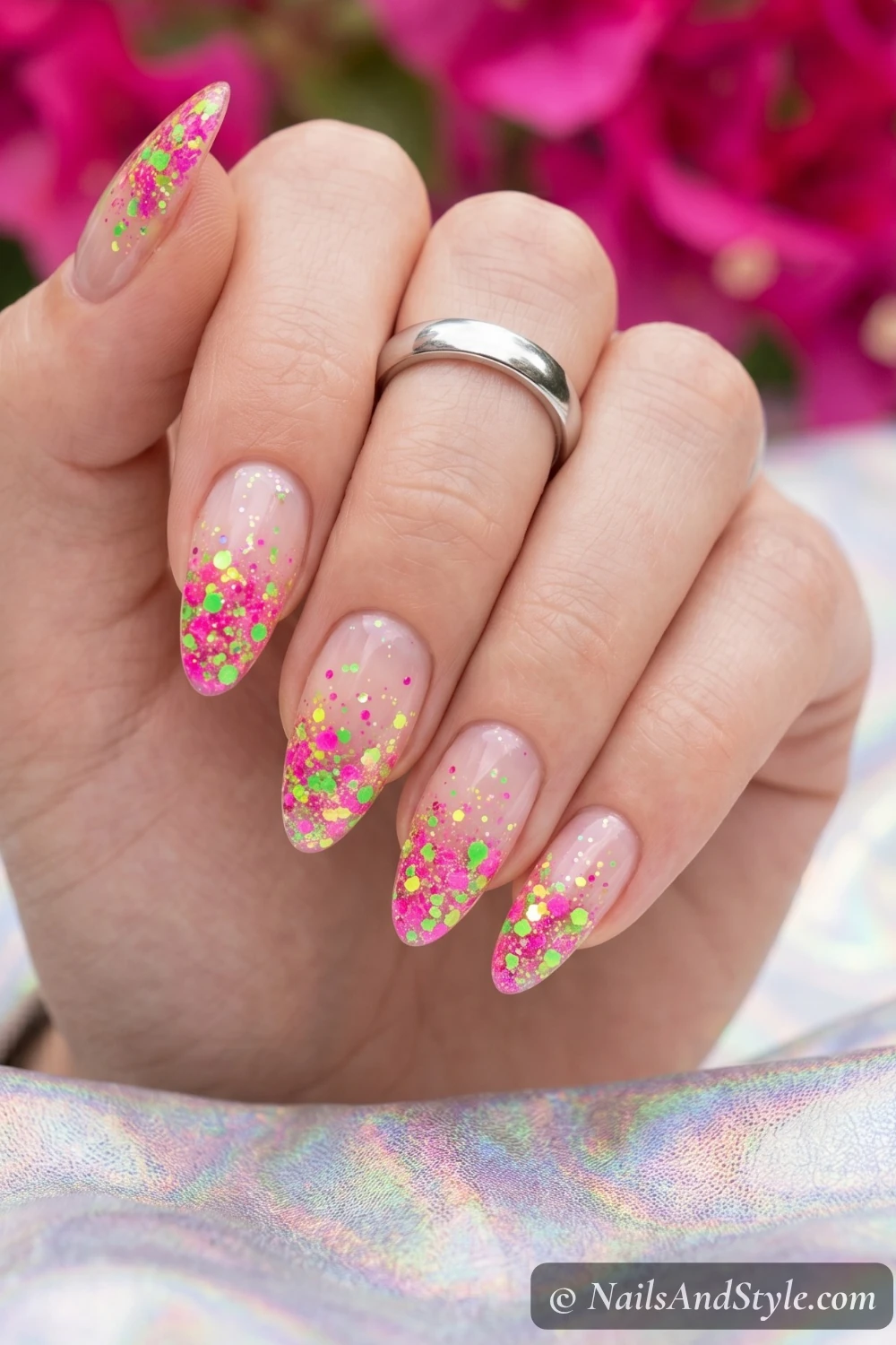 Neon glitter tip nails