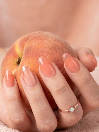 Warm Orange Nails for Golden Days Warm Orange Nails for Golden Days