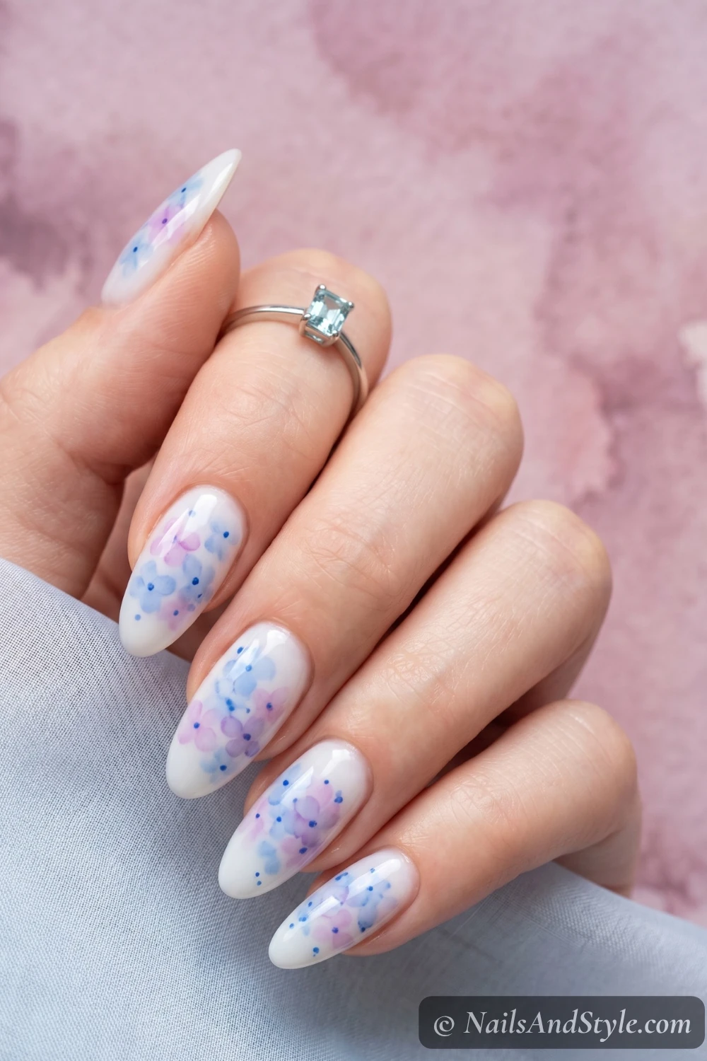 Watercolor hydrangea nails