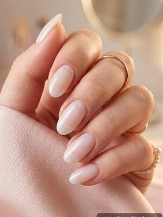 Clean White Nails for Summer Clean White Nails for Summer