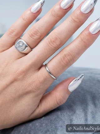 White Nails with a Little Extra White Nails with a Little Extra