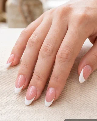 White Summer Nails nail design idea