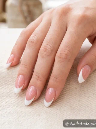 White Summer Nails nail design idea